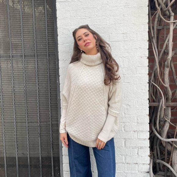 Zara knit cream oversized tunic turtleneck sz M - Picture 1 of 7